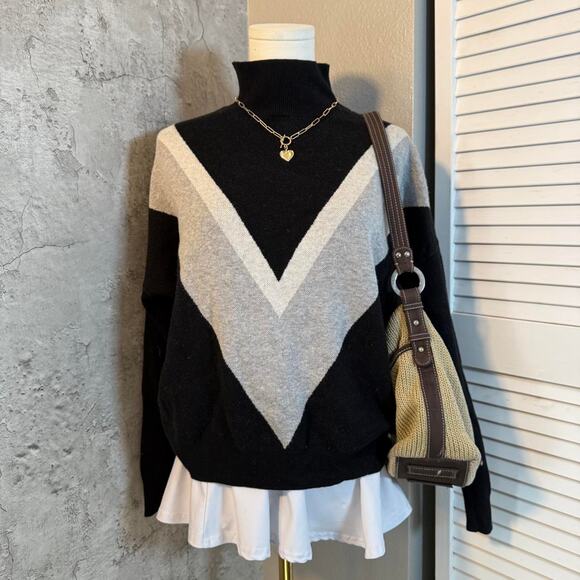 Old Navy Preppy Black Striped Turtleneck Sweater - Picture 5 of 7